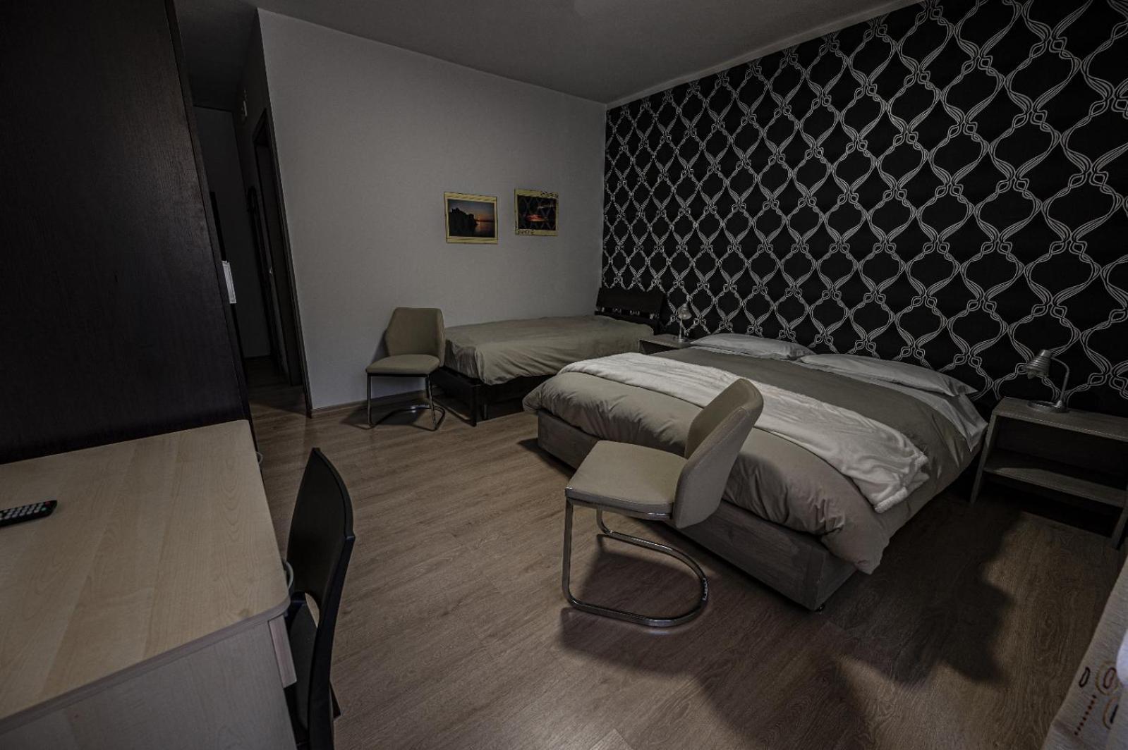 Il Triclinio B&B Пьяцца-Армерина Экстерьер фото