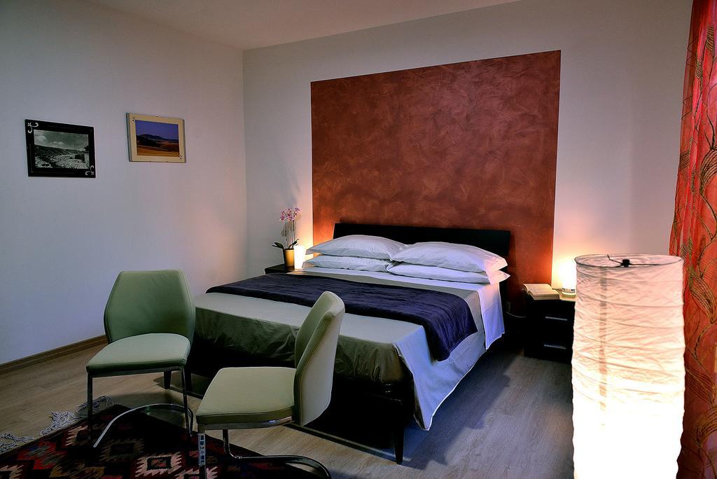 Il Triclinio B&B Пьяцца-Армерина Экстерьер фото