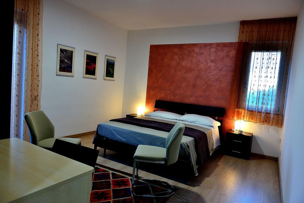 Il Triclinio B&B Пьяцца-Армерина Экстерьер фото
