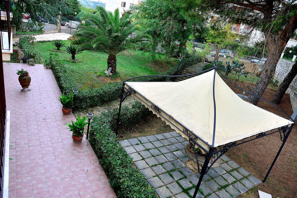 Il Triclinio B&B Пьяцца-Армерина Экстерьер фото